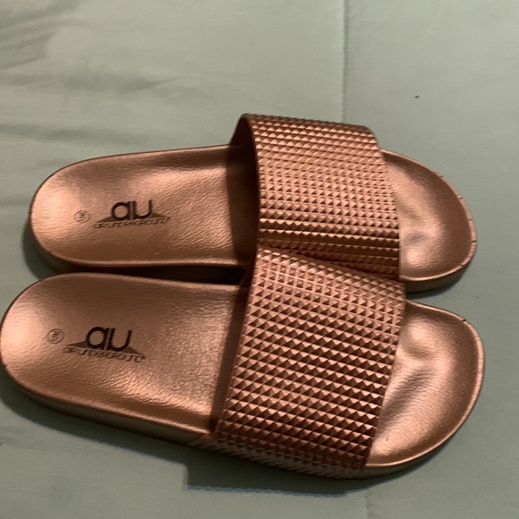 au underground slides - Picture 2 of 4